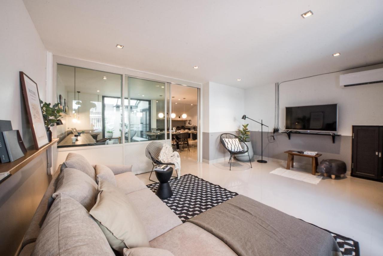 Villa Aridom Designer Loft House Bangkok Esterno foto